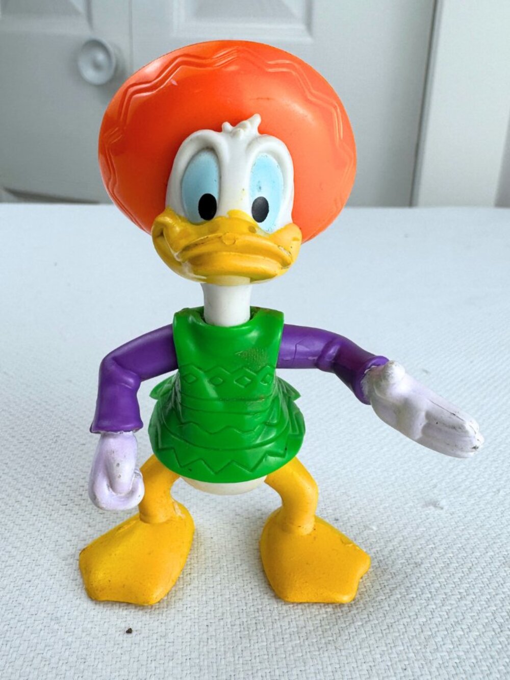 🍓5/$15 1993 Disney Epcot Center Donald Duck Figure 4" Mexico Sombrero Vintage